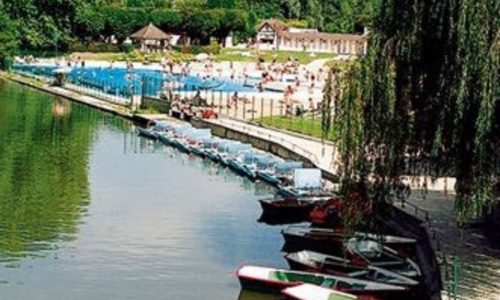 Activité nautique au bord de l'Oise.