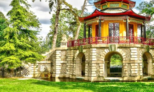 Le Pavillon Chinois. Emblème de L'Isle-Adam.